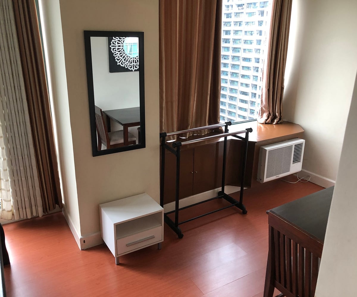 For Lease Studio Unit in Bellagio 1