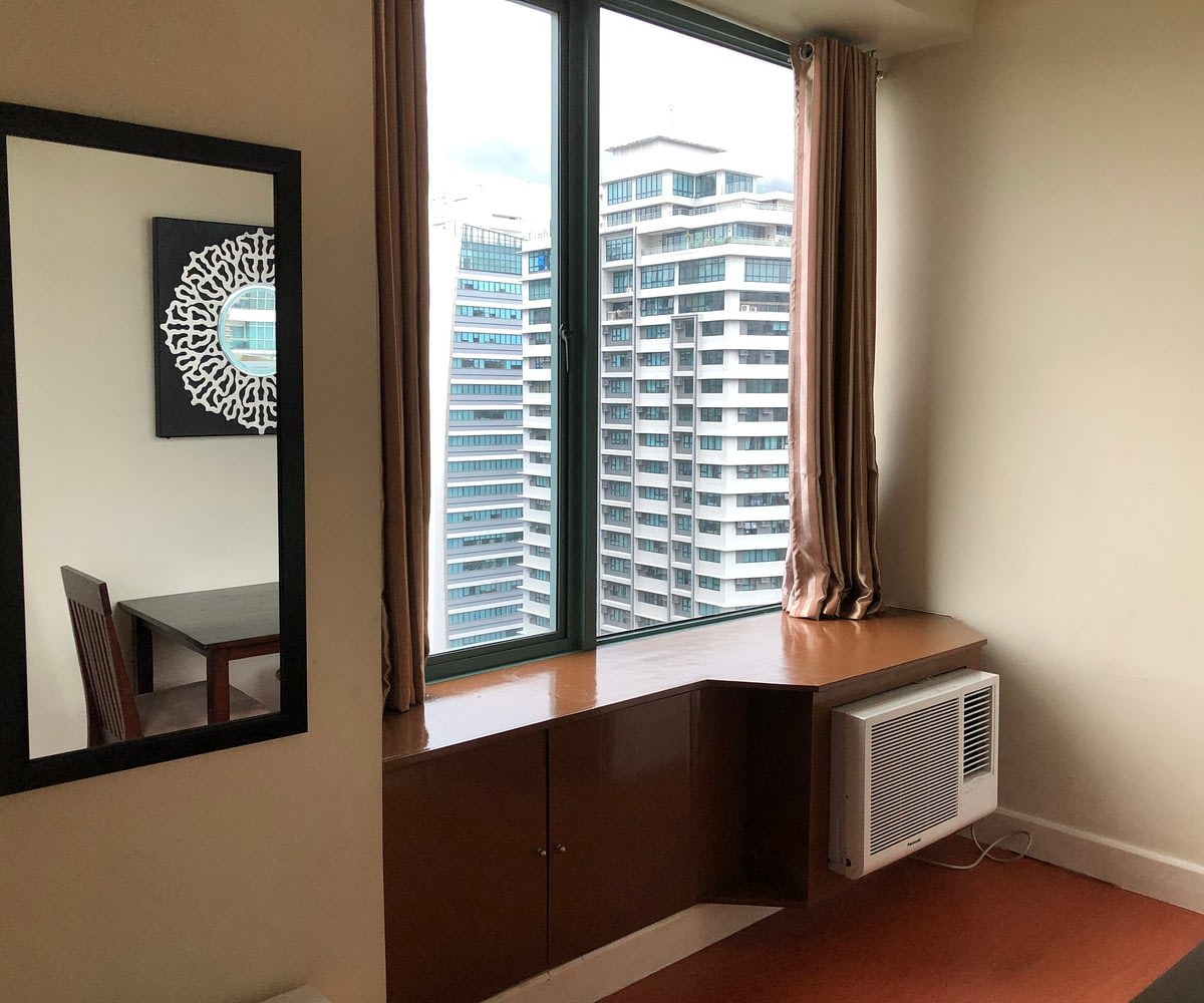 For Lease Studio Unit in Bellagio 1