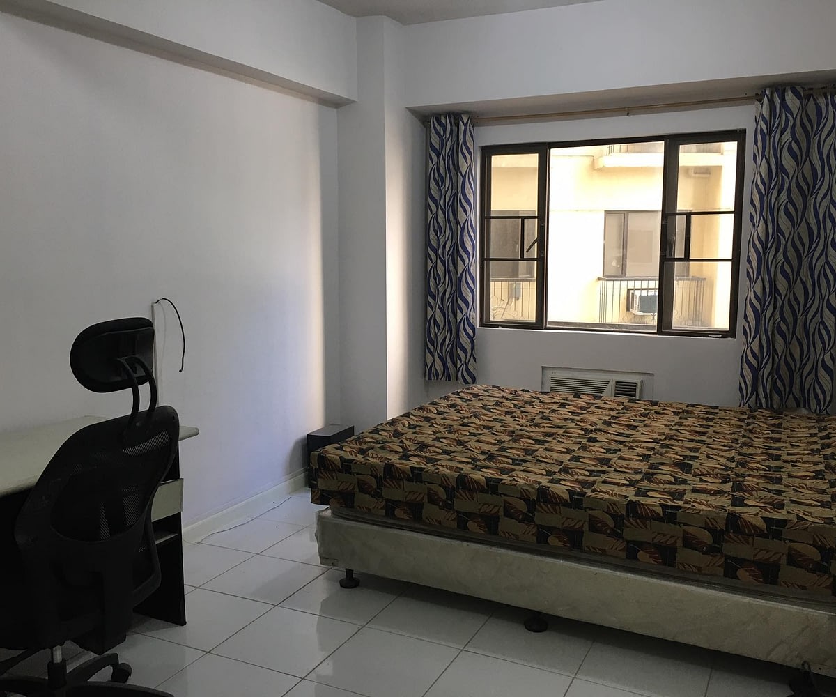 For Sale 1BR in Forbeswood Heights