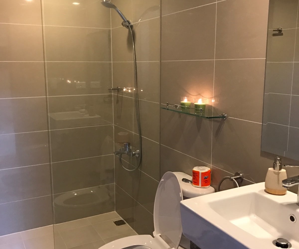 Studio Unit in Venice Tower 2 For Lease & Sale