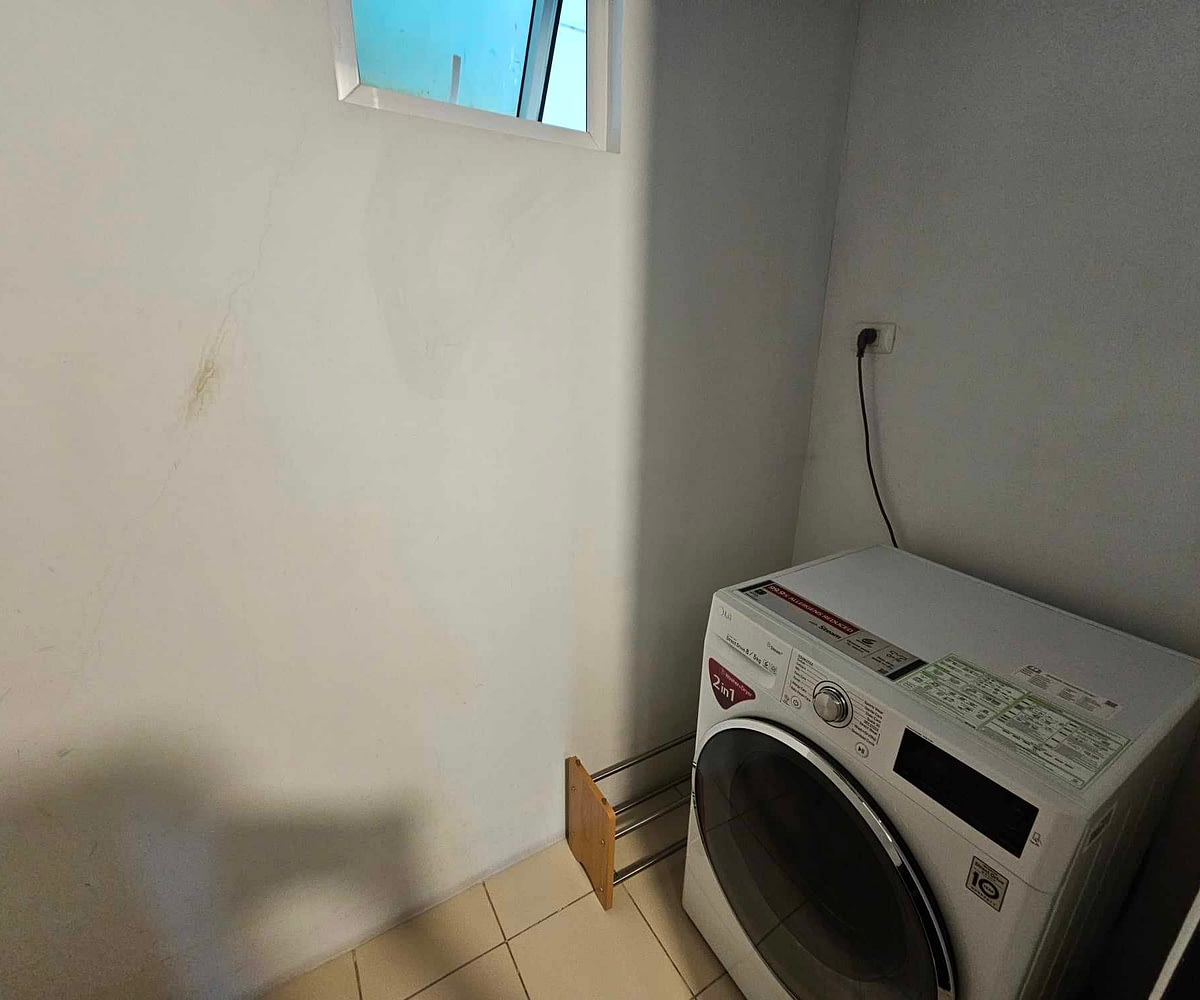 Condo Unit at Meranti Two Serendra for Sale