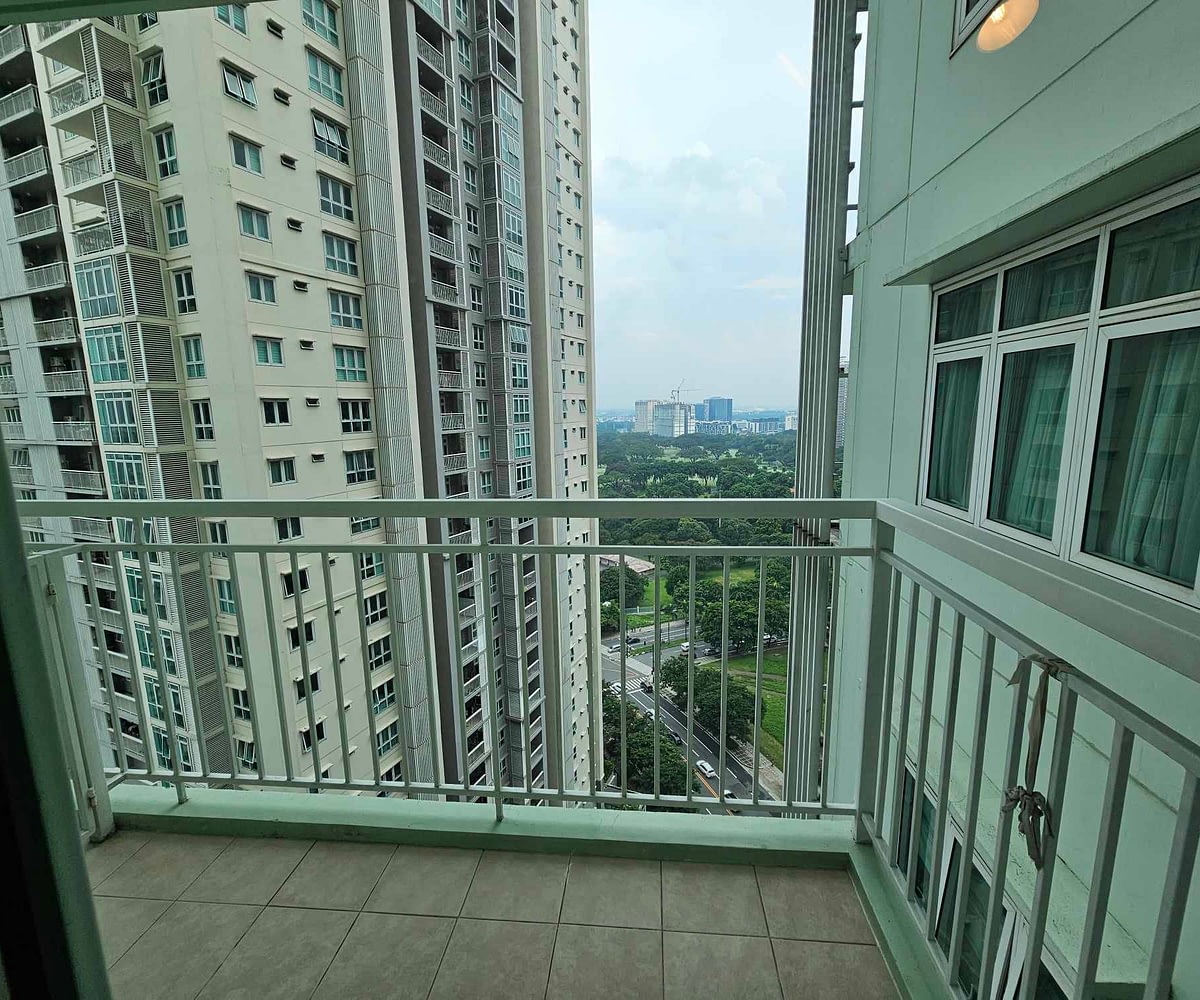 Condo Unit at Meranti Two Serendra for Sale