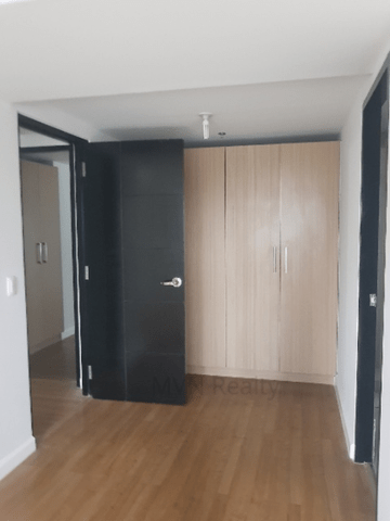 For Sale 3BR in Two Maridien