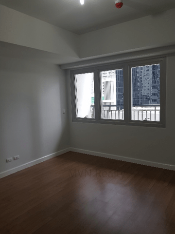 For Sale 3BR in Two Maridien