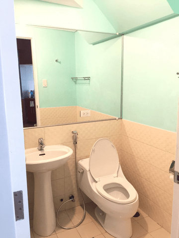 For Lease 1BR Loft-type in Mckinley Park Residences