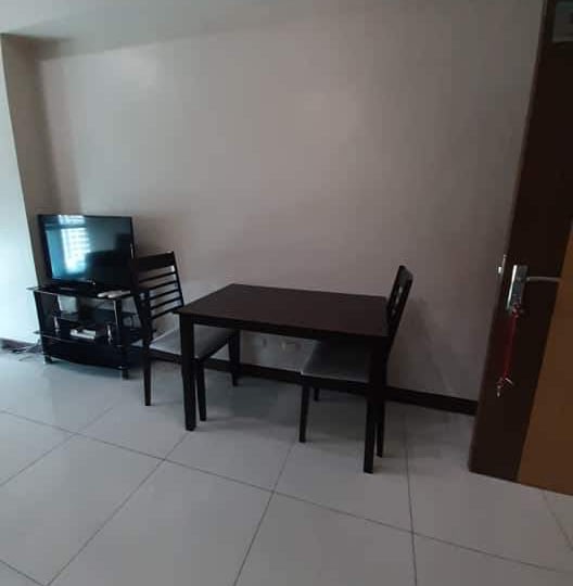 1BR For Lease in 8Forbestown