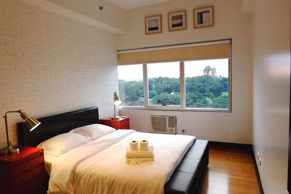 1BR with Golf Course View in Fairways Towers