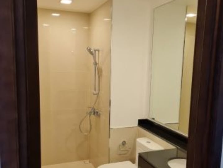 3BR For Lease/Sale in The Suites