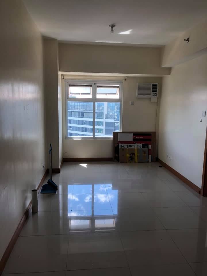 1BR For Sale in Trion Tower