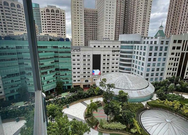 For Lease/Sale Studio in Eastwood Parkview