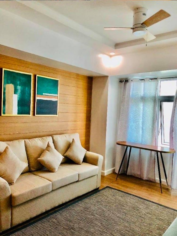 1BR For Lease/Sale in Meranti, Two Serendra