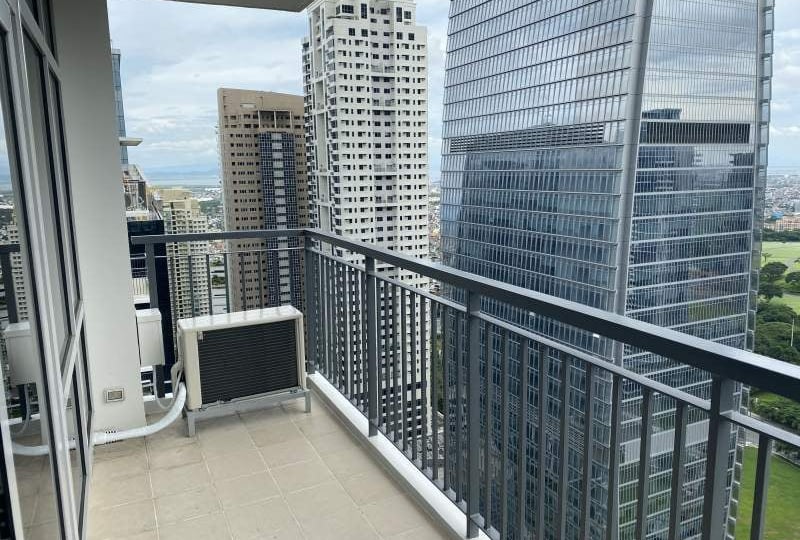 3BR For Lease/Sale in The Suites