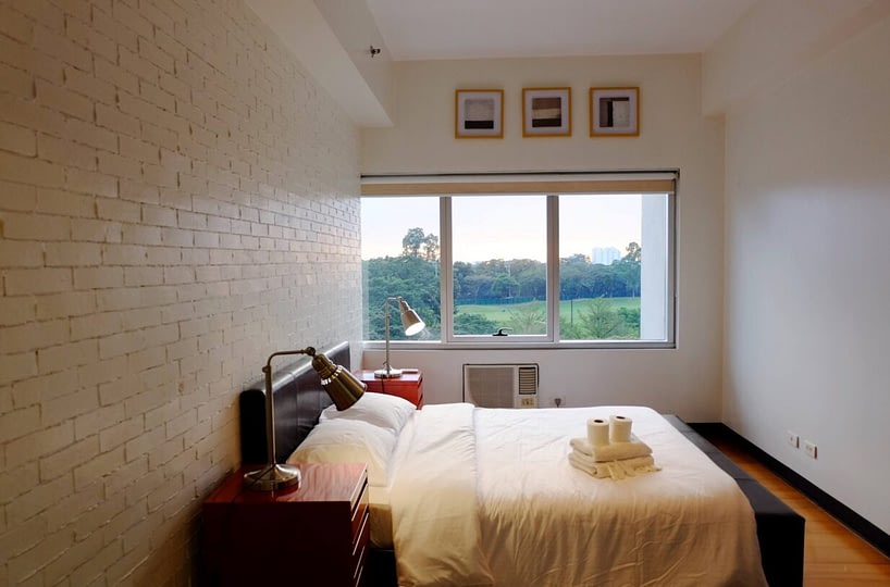 1BR with Golf Course View in Fairways Towers