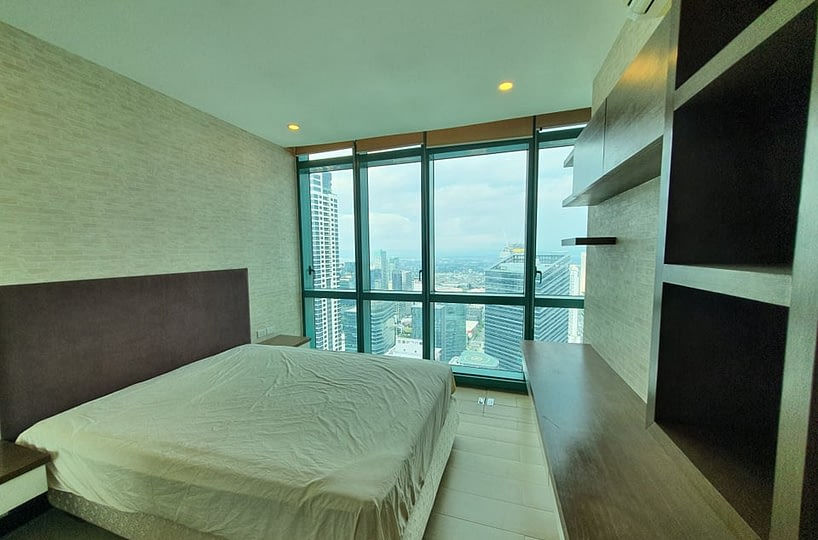 3BR Penthouse For Lease in 8 Forbestown