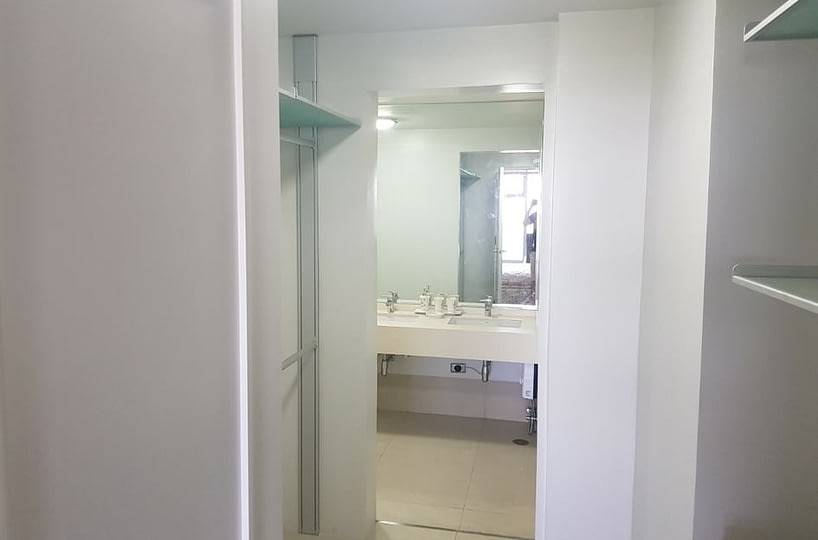 3BR Penthouse For Lease in 8 Forbestown