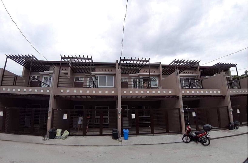 For Lease 3BR Townhouse in Multinational Village