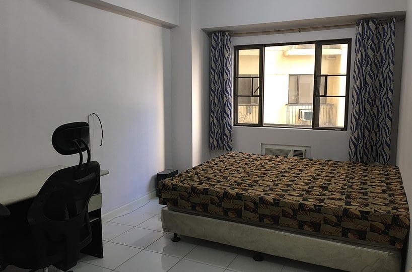 For Sale 1BR in Forbeswood Heights
