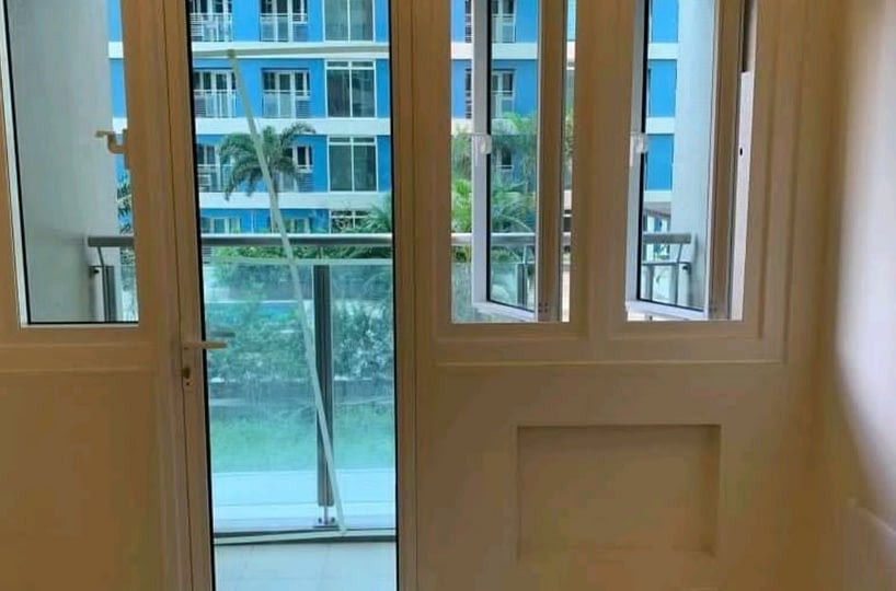 For Sale 1BR in Madison Park West