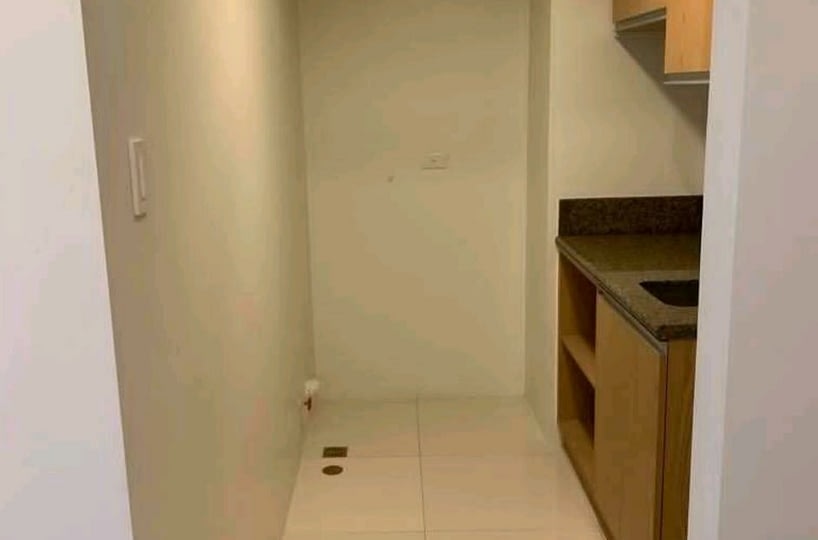 For Sale 1BR in Madison Park West