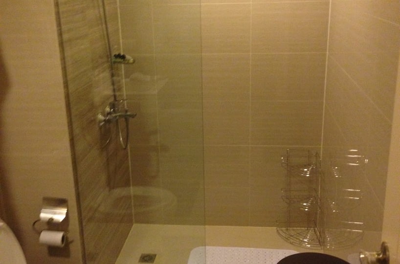 Studio Unit in Venice Tower 2 For Lease & Sale