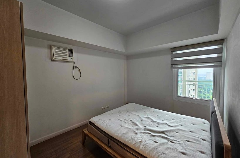 Condo Unit at Meranti Two Serendra for Sale