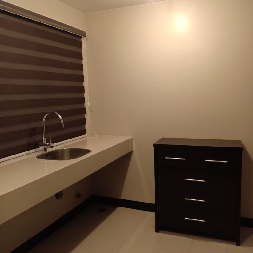 3BR in Salcedo SkySuites For Sale