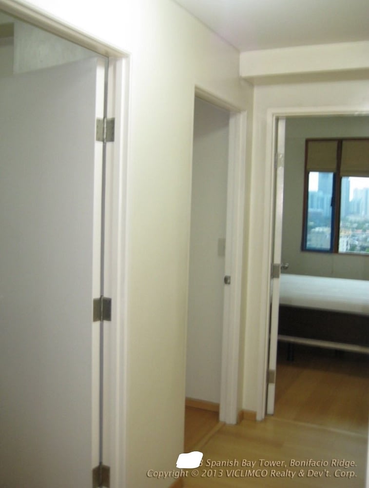 2BR For Lease/Sale in Boni Ridge