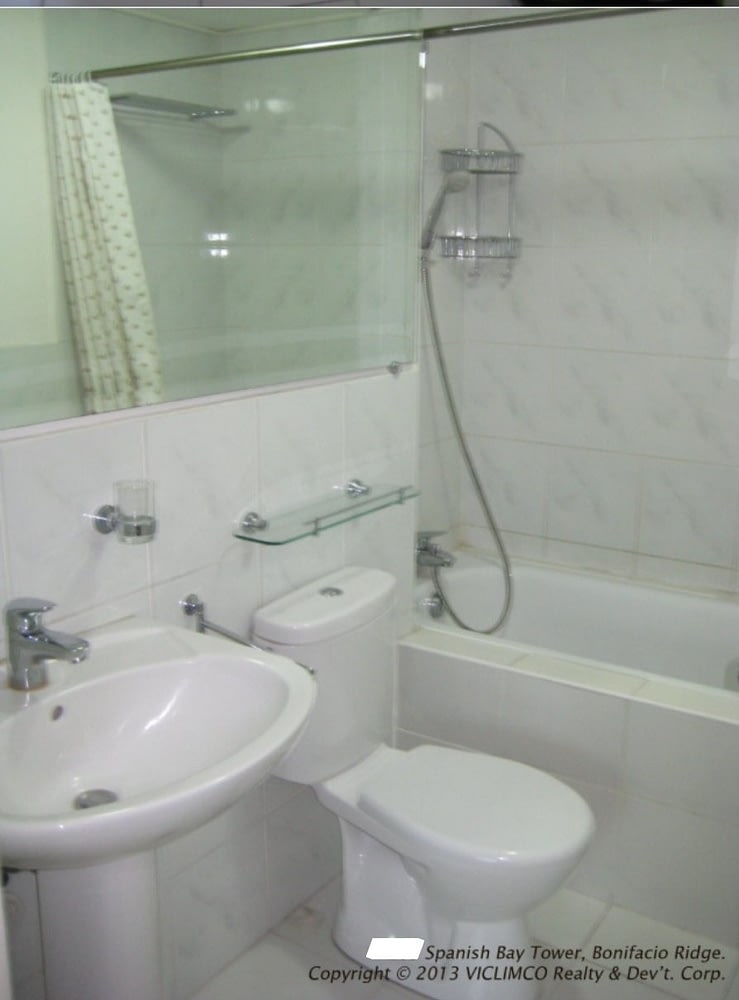 2BR For Lease/Sale in Boni Ridge
