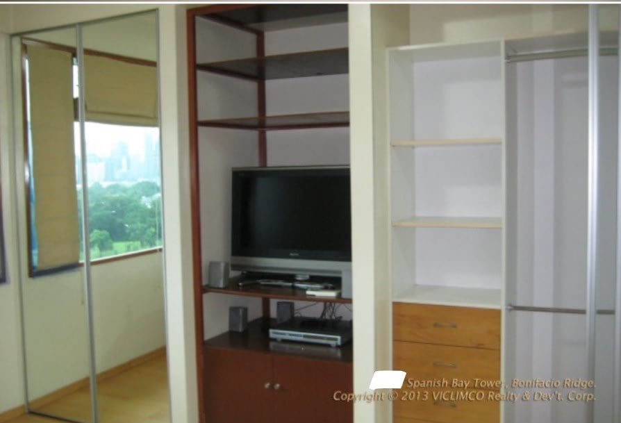 2BR For Lease/Sale in Boni Ridge