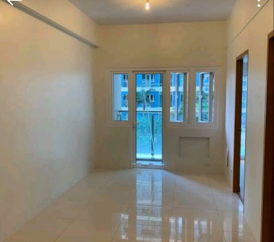 For Sale 1BR in Madison Park West