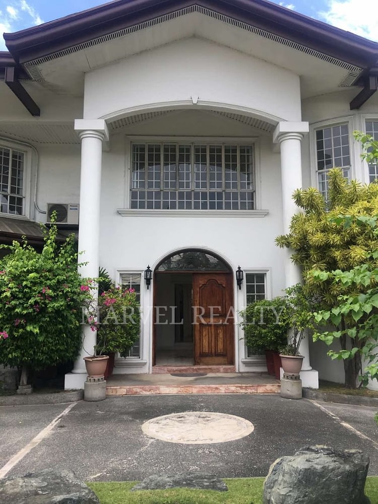 For Lease 4BR H&L in AAV