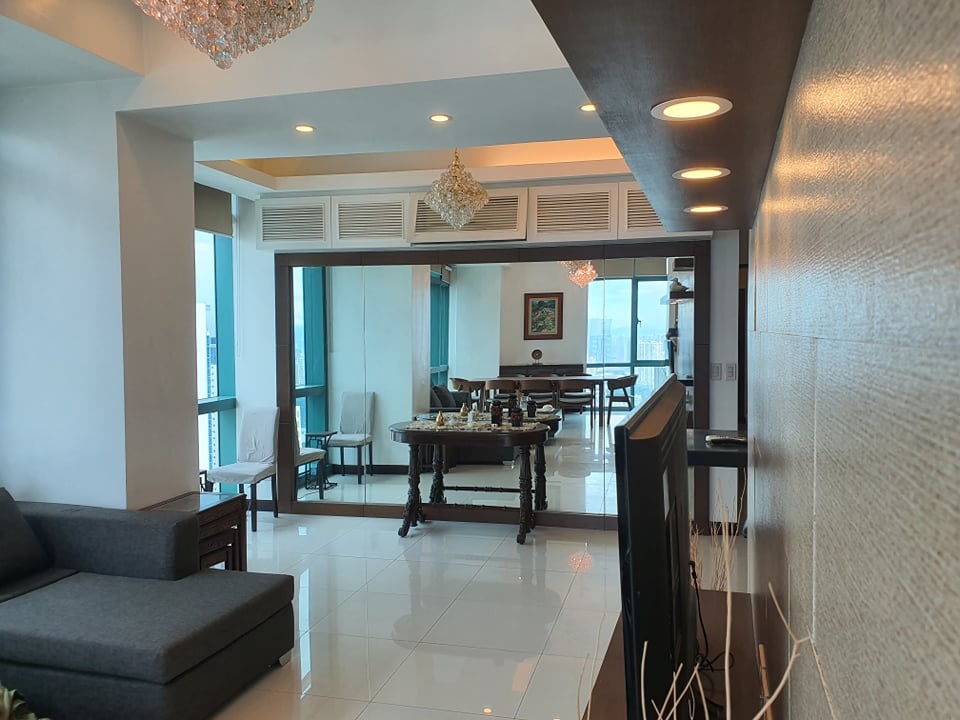3BR Penthouse For Lease in 8 Forbestown
